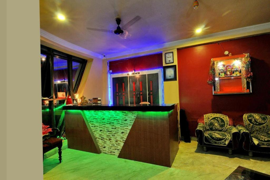 Hotel Golden Dust Puri Exterior foto